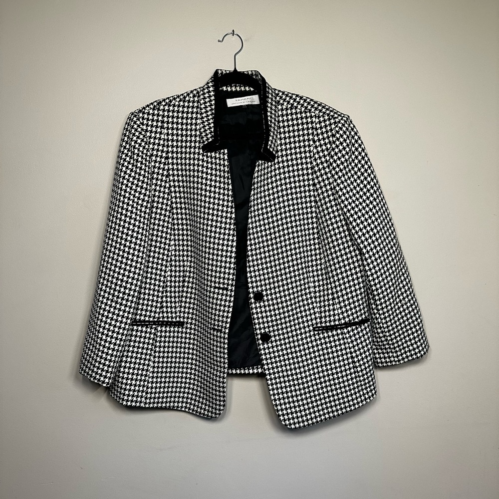 Tahari Size 18W Houndstooth Blazer Black and White
